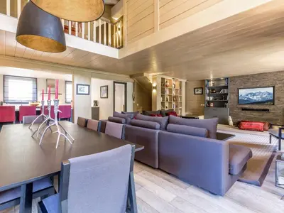 Coin salon dans l'établissement Appartement de standing avec terrasse plein sud, centre Val d'Isère, proche pistes, 8 personnes - FR-1-694-96
