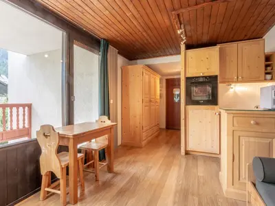 Cuisine ou kitchenette dans l'établissement Studio chaleureux au cœur de Val-d'Isère, animaux acceptés - FR-1-694-110