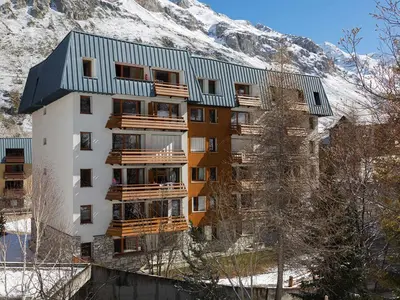 Vue générale sur la montagne ou vue sur la montagne depuis l'appartement