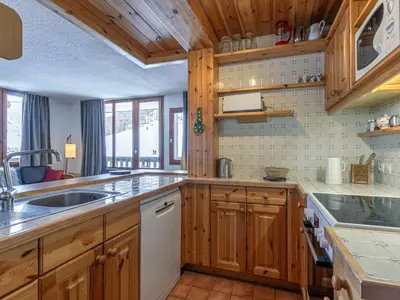 Plan de l'établissement Appartement 5 pièces avec terrasse et WIFI - FR-1-694-101