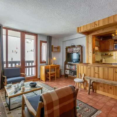 Appartement 5 pièces avec terrasse et WIFI - FR-1-694-101