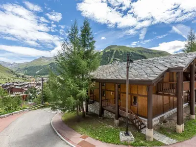Vue générale sur la montagne ou vue sur la montagne depuis l'appartement