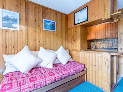 Un ou plusieurs lits dans un hébergement de l'établissement Appartement 3 pièces skis aux pieds, 6 pers., Sud, La Daille - FR-1-694-118
