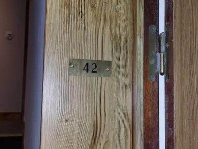 Plan de l'établissement Appartement lumineux 46m² avec Wifi, animaux admis, pour 6 personnes à Val-d'Isère - FR-1-694-129