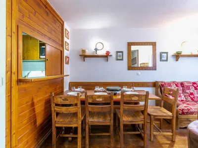 Coin salon dans l'établissement Duplex 4 pièces avec WiFi, parking et animaux acceptés - FR-1-694-139