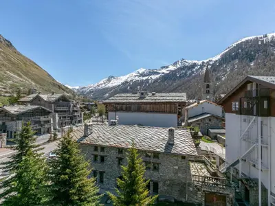 Vue générale sur la montagne ou vue sur la montagne depuis l'appartement