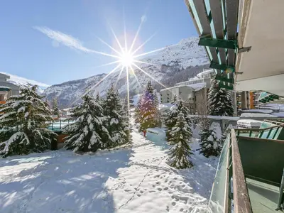 Vue générale sur la montagne ou vue sur la montagne depuis l'appartement