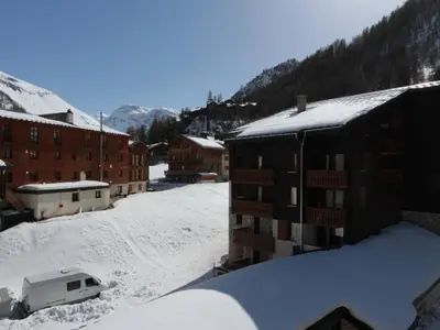 L'établissement Charmant Duplex à Val-d'Isère avec Wifi, Parking et Balcon Exposé Sud - FR-1-694-148 en hiver