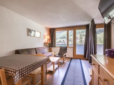 Coin salon dans l'établissement Appartement agréable au pied des pistes avec cuisine équipée - Animaux acceptés - FR-1-694-146