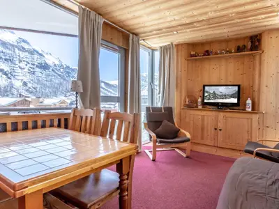 Vue générale sur la montagne ou vue sur la montagne depuis l'appartement