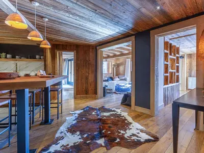 Un ou plusieurs lits dans un hébergement de l'établissement Appartement luxe 4 pièces + studio, terrasse Sud, centre Val-d'Isère, 2023, 8 personnes - FR-1-694-149