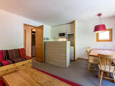 Cuisine ou kitchenette dans l'établissement Appartement haut de gamme avec Wifi, parking et balcon, au pied des pistes à Val-d'Isère - FR-1-694-151