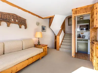 Cuisine ou kitchenette dans l'établissement Triplex élégant proche des pistes avec parking - FR-1-694-164