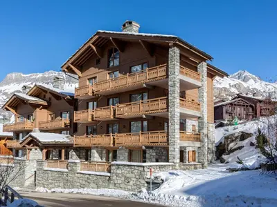 Vue générale sur la montagne ou vue sur la montagne depuis l'appartement