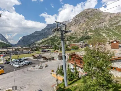 Vue générale sur la montagne ou vue sur la montagne depuis l'appartement