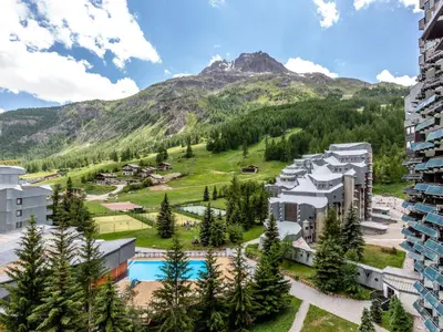 Vue générale sur la montagne ou vue sur la montagne depuis l'appartement