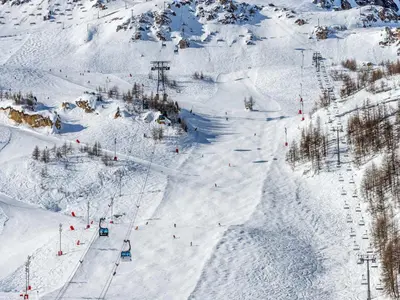 L'établissement Studio agréable avec parking, skis aux pieds au cœur du village de Val-d'Isère - FR-1-694-204 en hiver