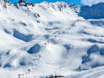 L'établissement Confortable appartement skis aux pieds à La Daille avec animaux acceptés - FR-1-694-210 en hiver