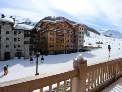 Vue générale sur la montagne ou vue sur la montagne depuis l'appartement