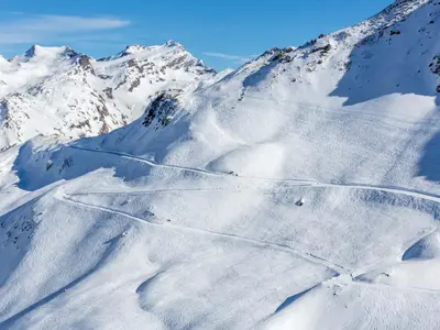 L'établissement Agréable 2P skis aux pieds avec parking couvert - FR-1-694-220 en hiver