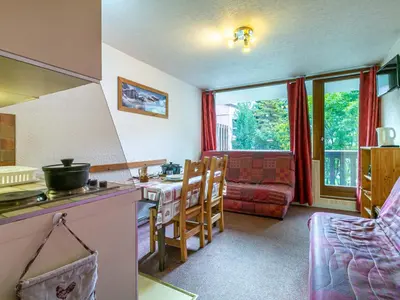 Cuisine ou kitchenette dans l'établissement Studio avec balcon et animaux acceptés, Val-d'Isère - FR-1-694-239