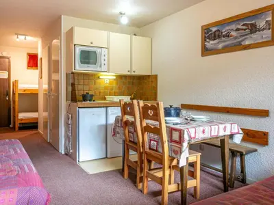Cuisine ou kitchenette dans l'établissement Studio avec balcon et animaux acceptés, Val-d'Isère - FR-1-694-239