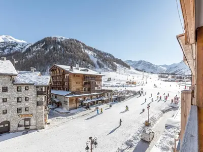Vue générale sur la montagne ou vue sur la montagne depuis l'appartement