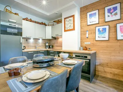 Plan de l'établissement Appartement de charme rénové avec belles prestations, au pied des pistes à Val-d'Isère - FR-1-694-228