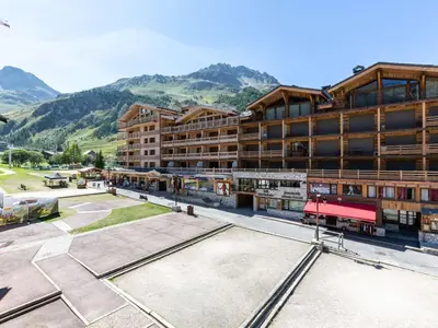 Vue générale sur la montagne ou vue sur la montagne depuis l'appartement