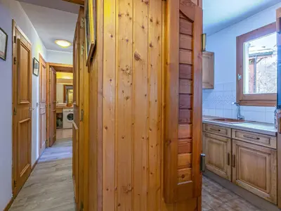 Plan de l'établissement Appartement Chaleureux avec Parking et Accès Facile aux Pistes à Val-d'Isère - FR-1-694-233