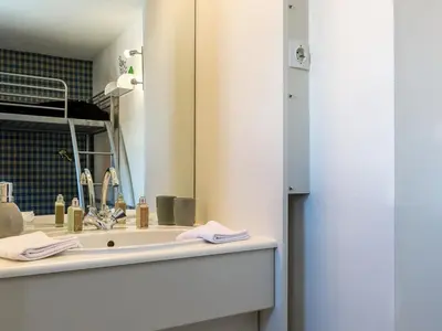 Salle de bains dans l'établissement Élégant 4 pièces avec wifi à 5 min du centre de Val-d'Isère - FR-1-694-235