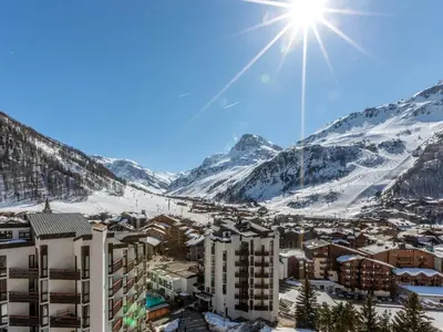 Vue générale sur la montagne ou vue sur la montagne depuis l'appartement