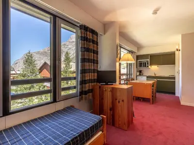 Cuisine ou kitchenette dans l'établissement Studio nord simple avec WiFi, 2 pers., Val-d'Isère - FR-1-694-253