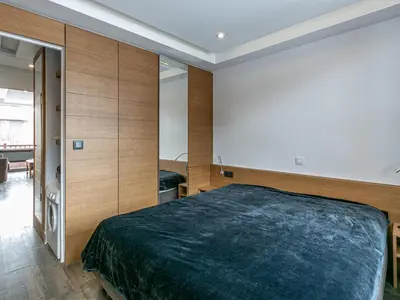 Un ou plusieurs lits dans un hébergement de l'établissement Appartement élégant et rénové, idéalement situé sur le front de neige à Val d'Isère, proche du village - FR-1-694-262