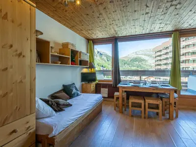 Un ou plusieurs lits dans un hébergement de l'établissement Studio confortable au cœur de Val-d'Isère avec Wifi, animaux acceptés - FR-1-694-266