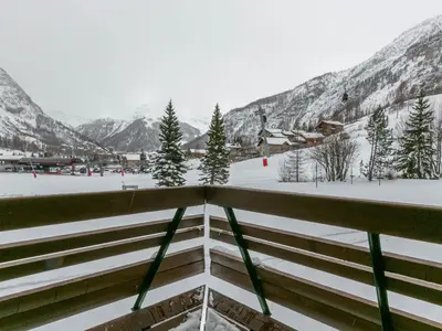 L'établissement Appartement skis aux pieds avec mezzanine et WiFi - FR-1-694-263 en hiver