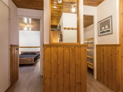 Plan de l'établissement Appartement 2 pièces avec balcon exposé sud, au cœur de Val-d'Isère et proche des pistes - FR-1-694-282