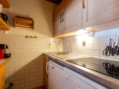 Plan de l'établissement Appartement 2 pièces avec balcon exposé sud, au cœur de Val-d'Isère et proche des pistes - FR-1-694-282