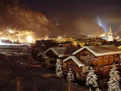 Vue générale sur la montagne ou vue sur la montagne depuis l'appartement