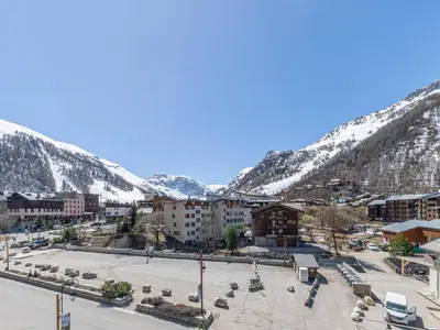 Vue générale sur la montagne ou vue sur la montagne depuis l'appartement