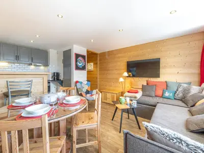 Cuisine ou kitchenette dans l'établissement Appartement rénové de 47m² avec wifi en centre station - FR-1-694-303