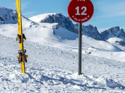 Plan de l'établissement Appartement confortable et bien équipé à Val-d'Isère avec parking et terrasse - FR-1-694-301