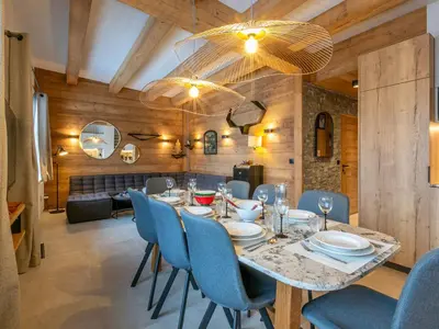 Plan de l'établissement 4P rénové au pied des pistes avec balcon et WIFI à Val-d'Isère - FR-1-694-309