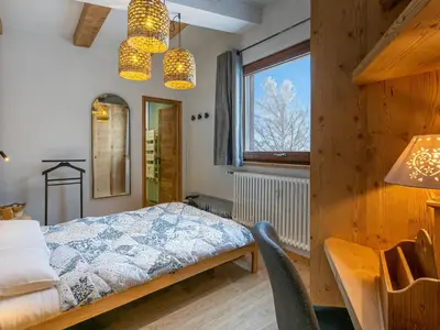 Un ou plusieurs lits dans un hébergement de l'établissement 4P rénové au pied des pistes avec balcon et WIFI à Val-d'Isère - FR-1-694-309