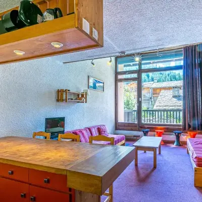 Duplex rustique avec grande terrasse au Sud