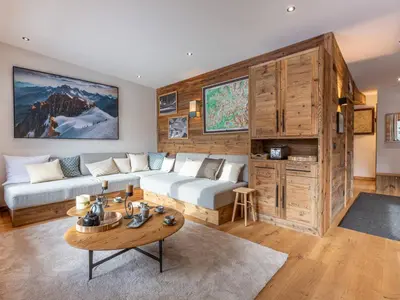Coin salon dans l'établissement Appartement skis aux pieds, balcon sud, 8 pers, cheminée, Wifi - Val-d'Isère - FR-1-694-292