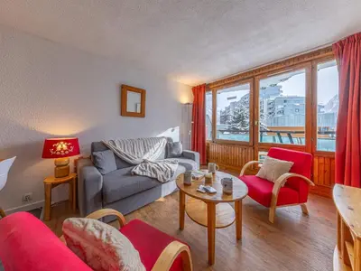 Coin salon dans l'établissement Appartement lumineux Sud à La Daille avec Wifi et Animaux admis, skis aux pieds - FR-1-694-258