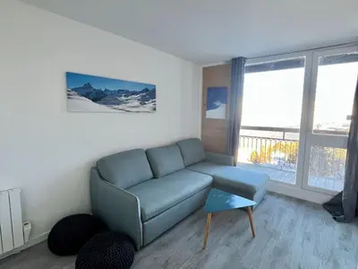 Coin salon dans l'établissement Appartement rénové 3 Pièces, Balcon, 6/7 pers., WIFI - FR-1-346-539