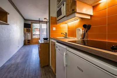 Cuisine ou kitchenette dans l'établissement Solaise