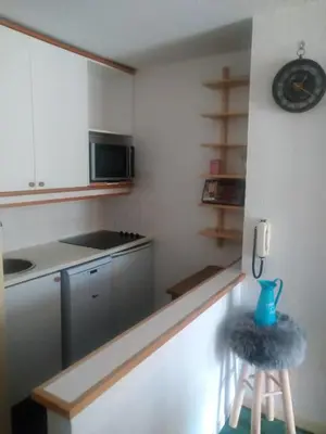 Cuisine ou kitchenette dans l'établissement calisto110